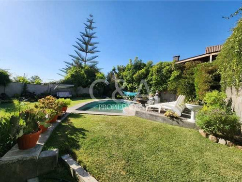 Casa Con Gran Patio, Excelente Ubicacion 5dor (71237)