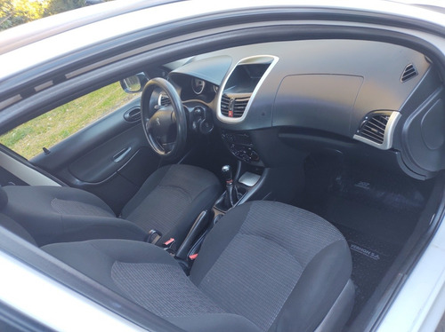 Peugeot 207 2013 1.4 Active 75cv