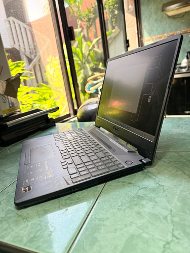 Asus Tuf Gaming A15 / 15.6' / Ryzen 5 Usado Negro (Usado)