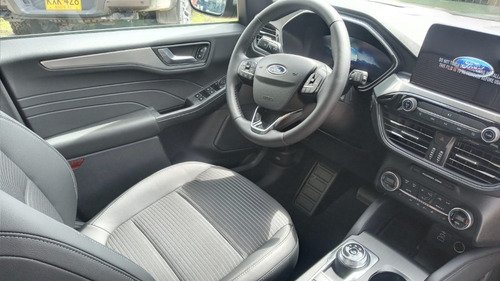 Imagen 11 de 25 de Ford Escape Titanium 4x4 Ecoboost 2023 Casatoro 170 M.b