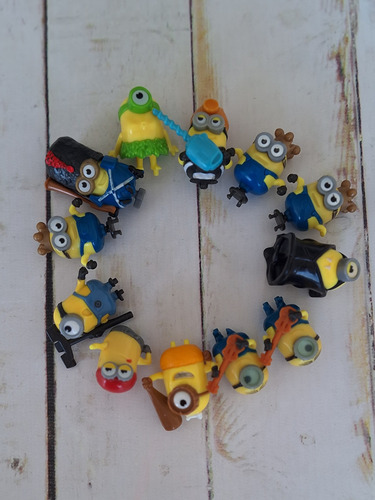 Lote De 13 Mini Minions 