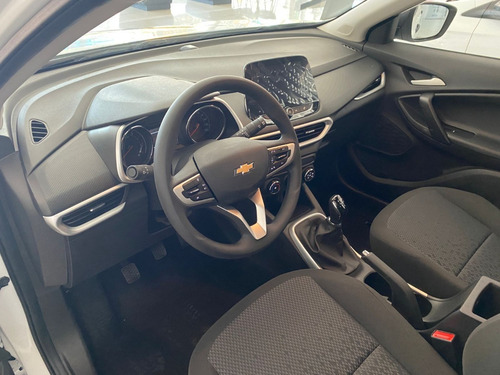 Imagen 13 de 16 de Chevrolet Tracker Turbo Ls Mecánica 2023 - Entrega Inmediata