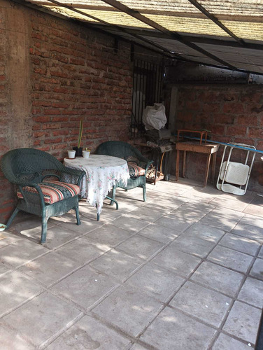 Se Vende Casa De 178m2 De Terreno En Recoleta (106063)