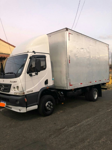 Imagem 4 de 8 de Caminhão 3/4 Mercedes-benz Accelo 1016 No Baú