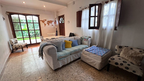Venta Casa 3 Amb Castelar Norte Cochera Jardin