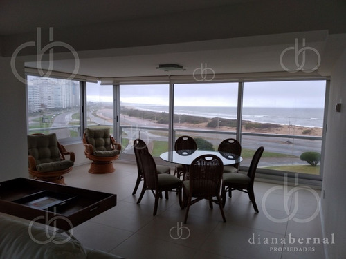 Apartamento En Primera Linea De Playa Brava Totalmente Reciclado - Ref: 54415