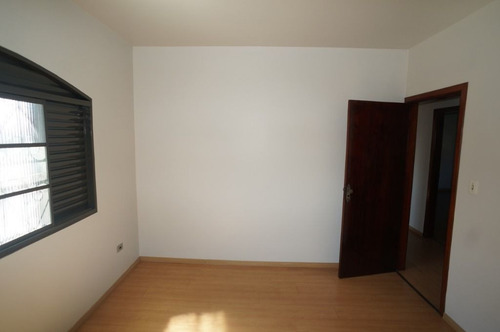 Imagem 24 de 30 de Sobrado Com 3 Dormitórios Para Alugar Por R$ 2.400,00/mês - Conjunto Residencial Parigot De Souza - Maringá/pr - So0074