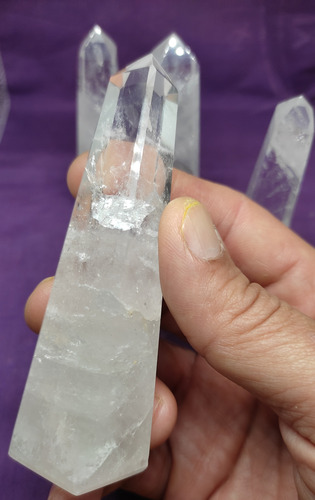 Obeliscos De Cuarzo Cristal De 9 A 10 Cms 70 A 100 Gramos.