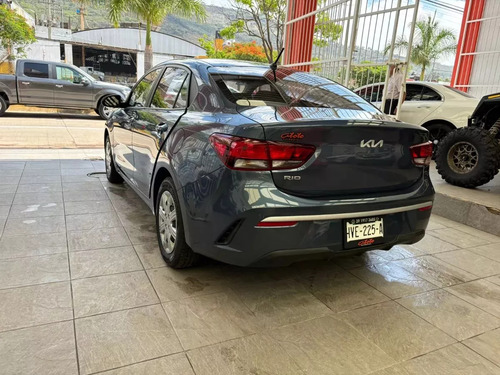Kia Rio 1.6 L Sedan Mt