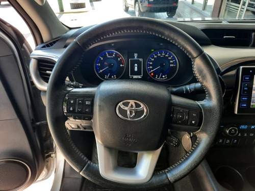 Imagen 10 de 18 de Toyota Hilux Srv 4x4 At Impecable. Lista Para Transferir G