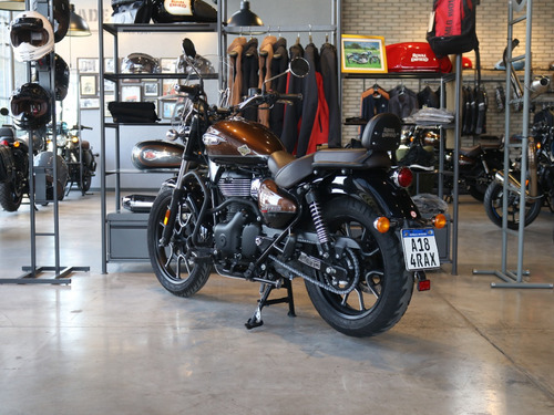 Royal Enfield Meteor 350 Super Nova Brown