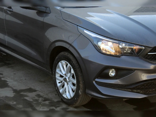 Fiat Cronos 1.8 AT DRIVE