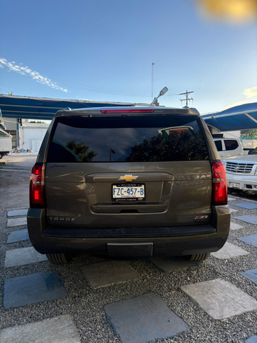 Chevrolet Tahoe 5.3 Z71 4x4 Mt