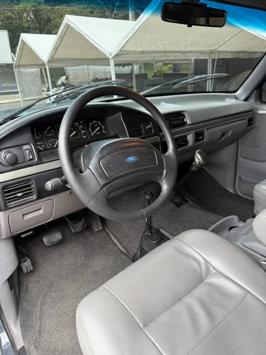 Ford Bronco 5.0 Xlt