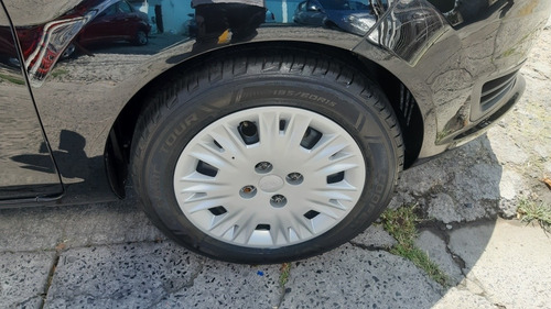 Imagen 9 de 12 de Ford Fiesta 1.6 S Sedan Mt 2016