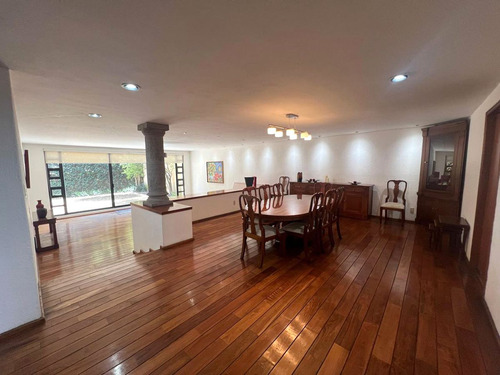 Residencia En Venta En Jardines Del Pedregal En Condominio
