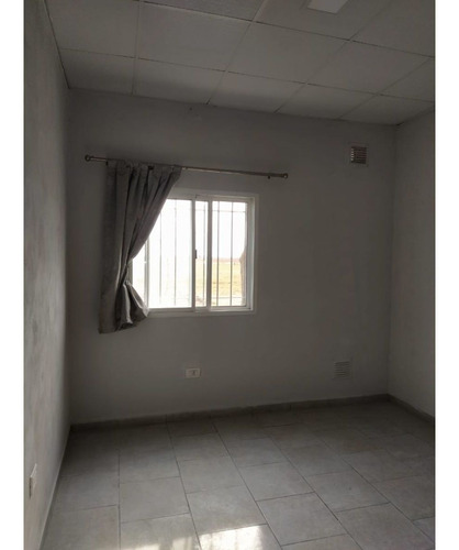 Imagen 12 de 25 de Galpón Y Casa Con Pileta. Excelente Oportunidad!!!!