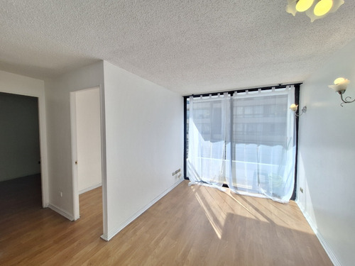Excelente Depto. Piso 7 2d+db Av. Portugal. C. 41023