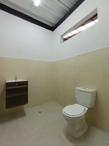 Bodega En Arriendo En Zona Industrial. Cod A30508
