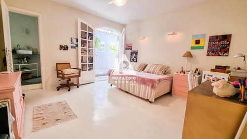 Imagem 20 de 30 de Casa Triplex À Venda! 6 Quartos, 3 Vagas, Piscina, Vista Cristo - Gávea - Rio De Janeiro - 37341