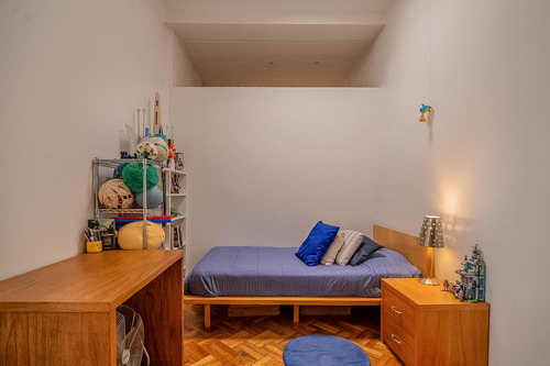 En Venta V. Lopez Divina Casa De 3 Dorm Estudio/play Jardin