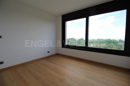 Imagen 12 de 15 de Fantástico Apartamento Frente Al Golf A Estrenar