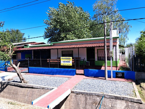 Vende Casa De 2 Dormitorios En Las Piedras Barrio Nuevo Calle Ecuador 1185