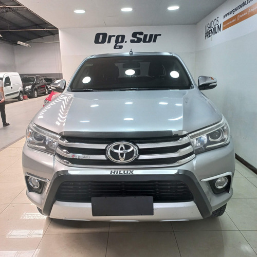 Imagen 2 de 8 de Toyota Hilux 4x4 Dc Srx 2.8 Tdi 6 At