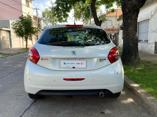 Peugeot 208 1.5 Allure Touchscreen