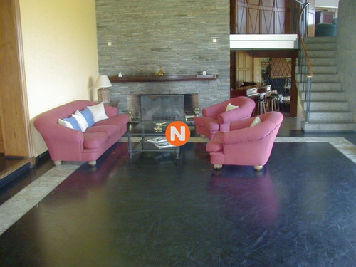 Casa En Venta Y Alquiler, Pinares, Punta Del Este, 5 Dormitorios.- Ref: 205047