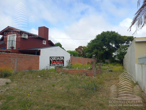 Terreno En Mar De Ajo Lote Estanislao Del Campo E/montevideo Y Azopardo.