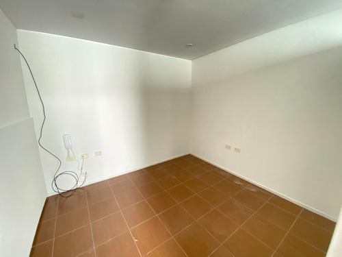 Casa En Venta Calle 16 E/ 44 Y 45