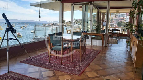 Casa En Venta De 14 Dorm. En Coquimbo