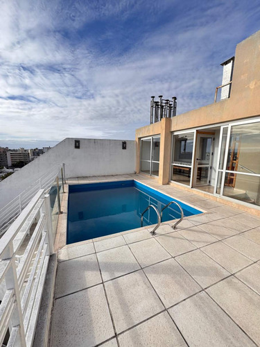 Alta Cordoba, 1 Dormitorio Con Patio, Cocina Separada - A Metros De La Plaza