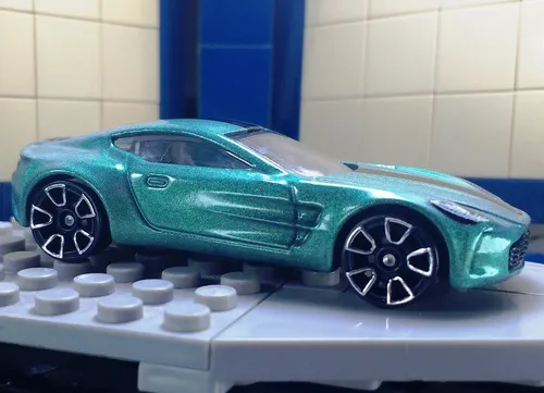 comprar Priviet Exotic Aston Martin One-77 Verde Hot Wheels Hw 1