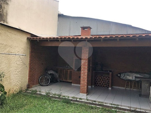 Linda Casa Com Muito Espaço, Suite, Sala De Estar, Sala De Jantar, Copa E Quintal Amplo . - 3-im309607
