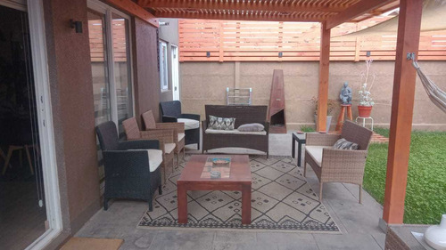 Espectacular Venta En Condomio Tranquilo (93722)