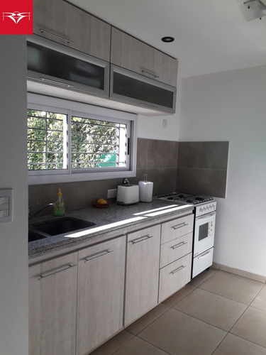 Venta De Dúplex En City Bell (18 E/ 479 Y 480)