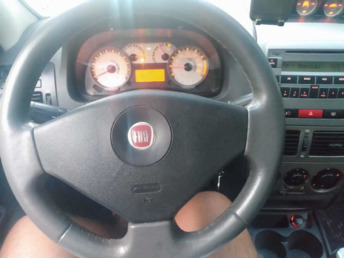 Imagem 5 de 9 de Fiat Palio Weekend 1.8 Locker