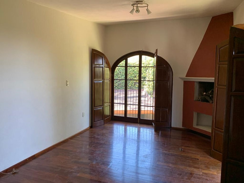 Casa Con Jardín En Cuajimalpa