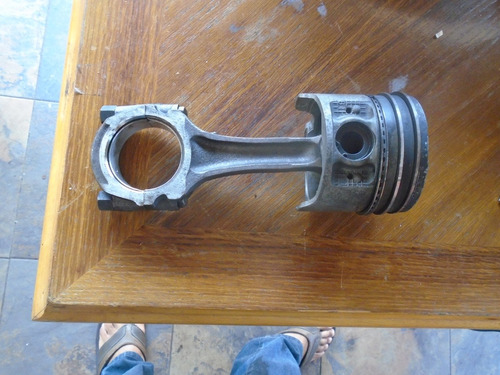 Vendo Piston Y Biela De Nissan Patrol Rd28, Año 1998, Diesel