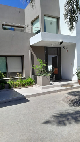 Valle Escondido Los Cielos Casa En Venta 5 Dormitorios Primera Categoria