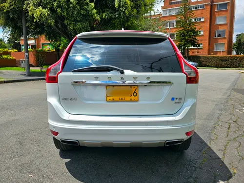 Volvo XC60 2.0 T5 Awd Momentum
