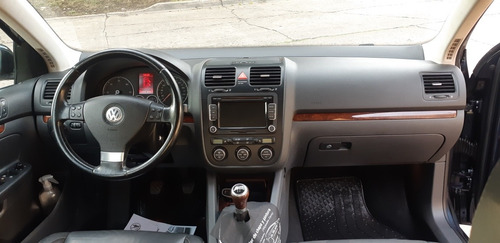 Imagen 11 de 14 de Volkswagen Vento 1.9 I Luxury Wood 2009