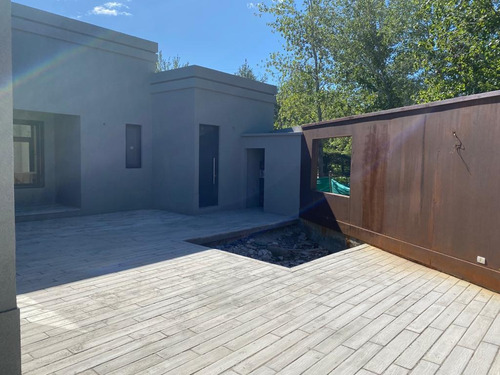 Imagen 7 de 17 de Impecable Casa En Barrio El Tropezón