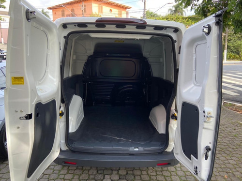 Imagem 12 de 15 de Fiat Fiorino Endurance 1.4 Flex 4p Manual 2022 0km