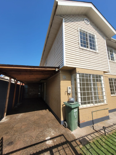 Casa De 3d 3b Mas Escritorio Y Quincho En Codominio Privado