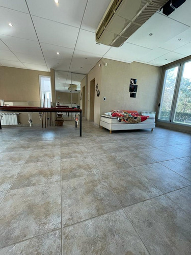 Imagen 26 de 30 de Venta Casa Moderna Y De Categoria En Parque Leloir