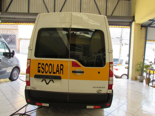 Renault Master Versão Escolar Com Patamar Elevado