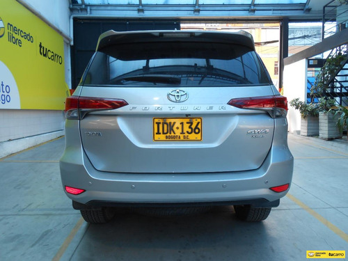Imagen 6 de 25 de Toyota Fortuner 2018
